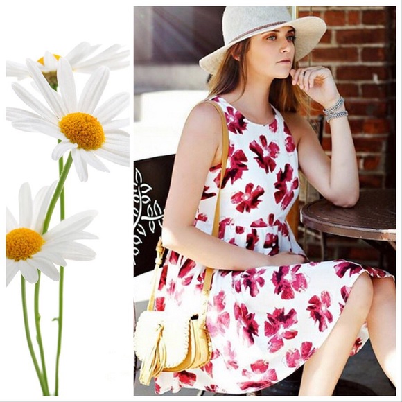 *CLEARANCE* Garden Party Spring Dress - Picture 7 of 8